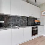 Aparthotel Szafarnia Modern In Old Town By Renters 3*