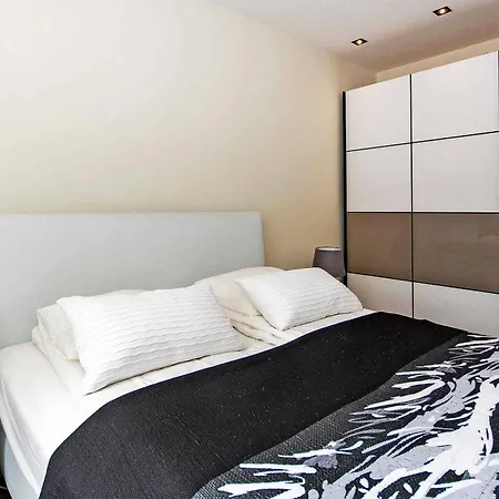 Apartamento Dom & House Szafarnia Modern In Old Town