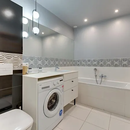Aparthotel Szafarnia Modern In Old Town By Renters 4*