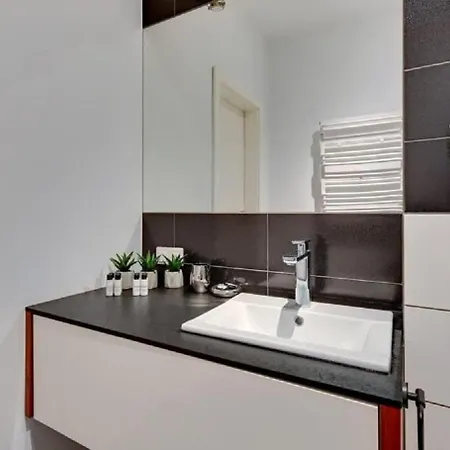 Dom & House Szafarnia Modern In Old Town Gdansk