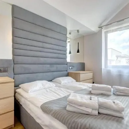 아파트호텔 Dom & House Szafarnia Modern In Old Town 3*