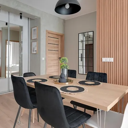 Szafarnia Modern In Old Town By Renters Gdansk