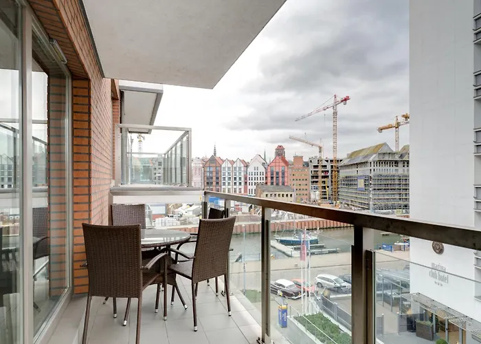 Dom & House Szafarnia Modern In Old Town מלון דירות 3*