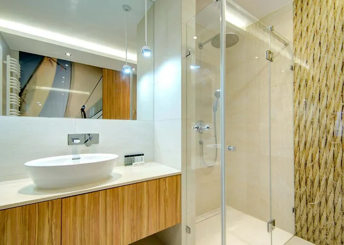 Aparthotel Szafarnia Modern In Old Town By Renters