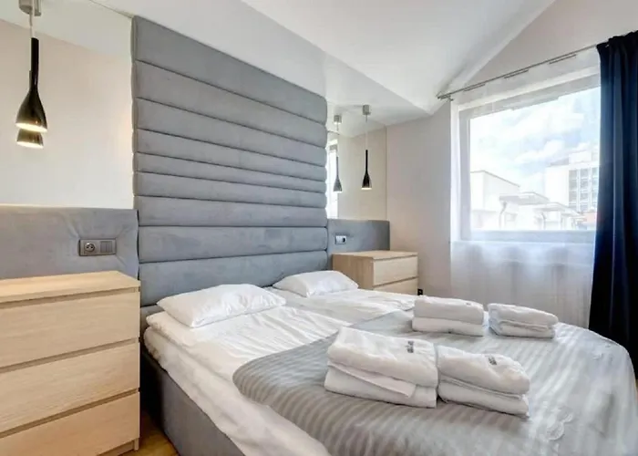 Aparthotel Szafarnia Modern In Old Town By Renters 3*